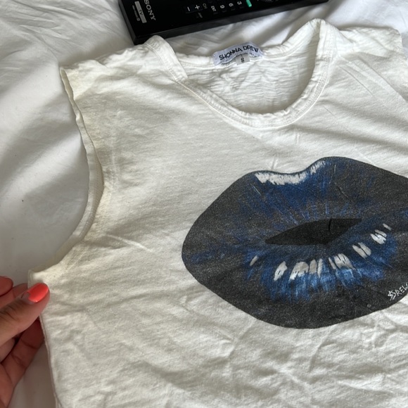 Used Shonna Drew muscle tee - Picture 2 of 6